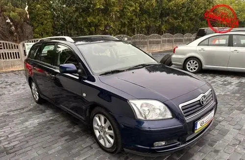 TOYOTA Avensis 