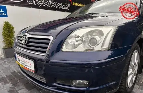 TOYOTA Avensis 