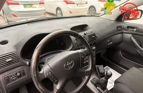 TOYOTA Avensis 