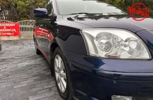 TOYOTA Avensis 