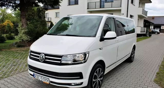 VOLKSWAGEN Caravelle 