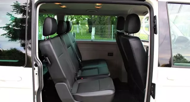 VOLKSWAGEN Caravelle 