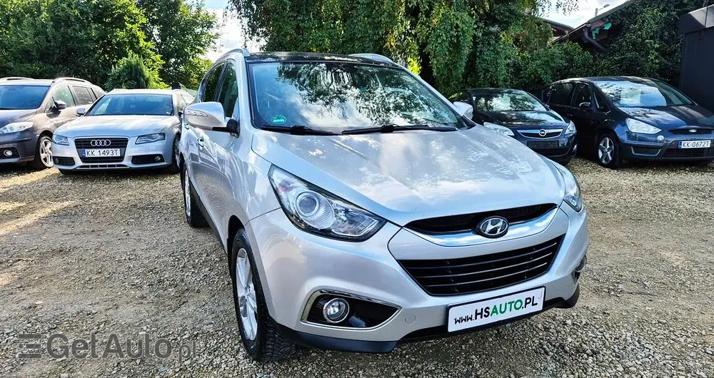 HYUNDAI Ix35 Blue 1.6 2WD Finale Gold