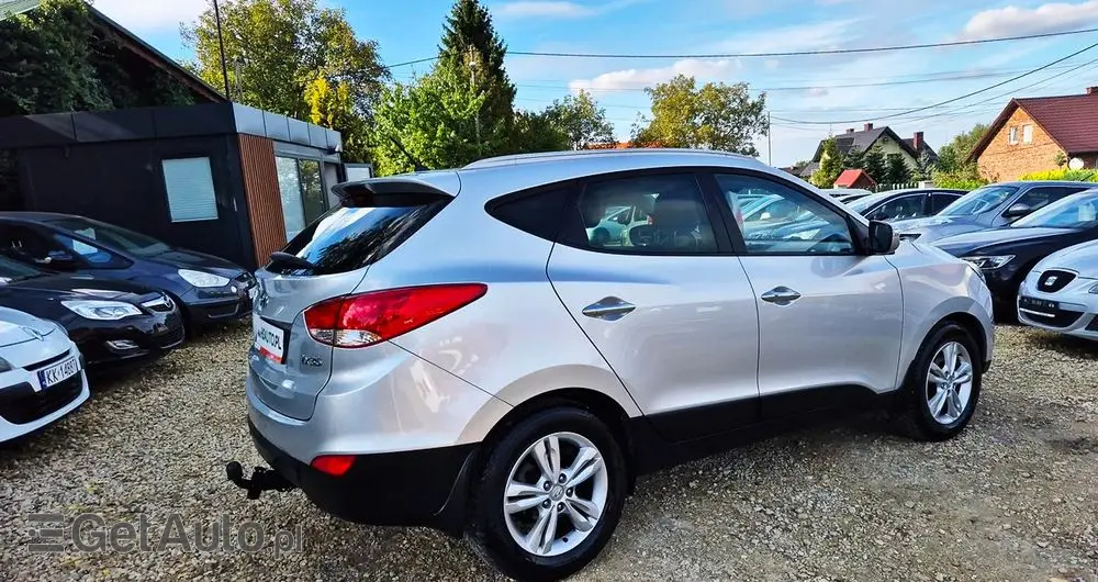 HYUNDAI Ix35 Blue 1.6 2WD Finale Gold