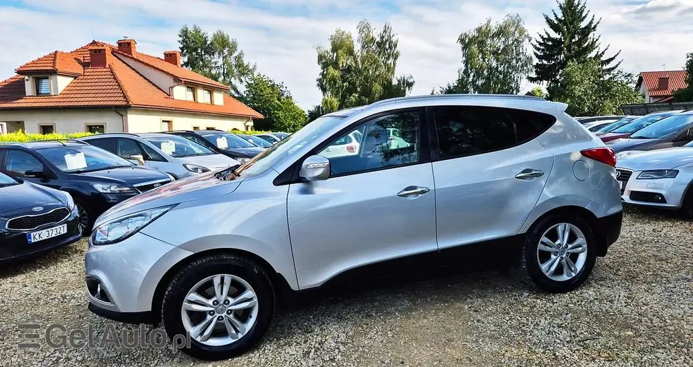 HYUNDAI Ix35 Blue 1.6 2WD Finale Gold