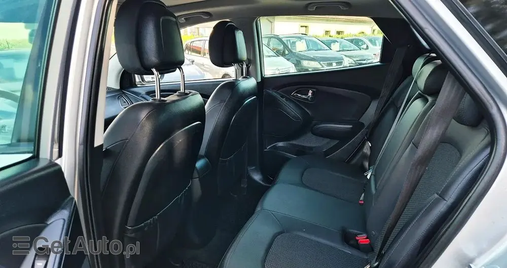 HYUNDAI Ix35 Blue 1.6 2WD Finale Gold