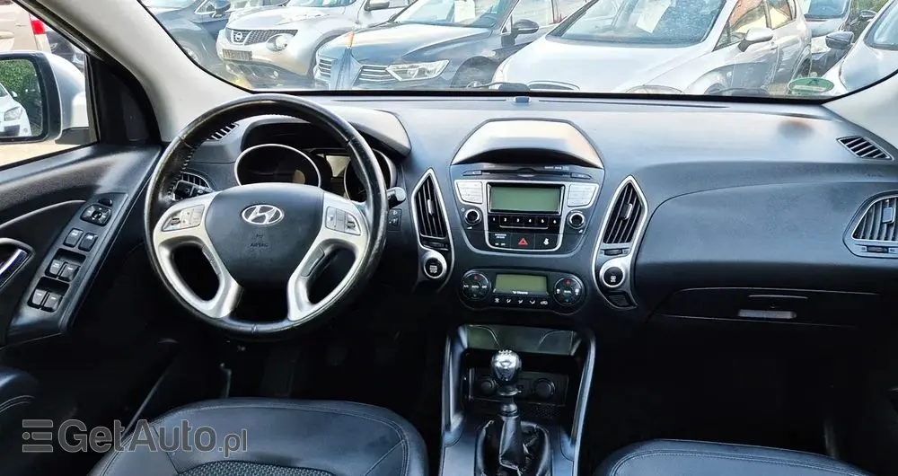 HYUNDAI Ix35 Blue 1.6 2WD Finale Gold