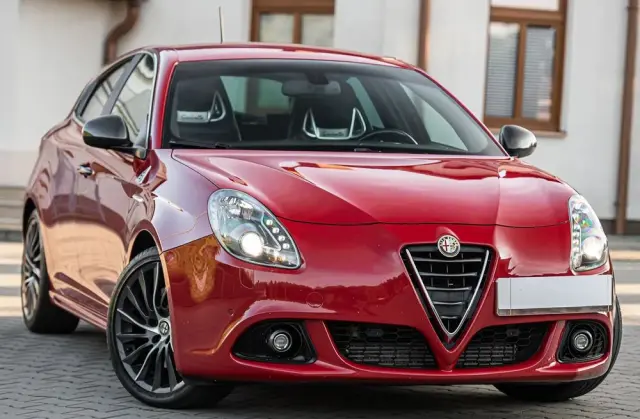 ALFA ROMEO Giulietta 1.8 TBi 16V TCT Quadrifoglio Verde
