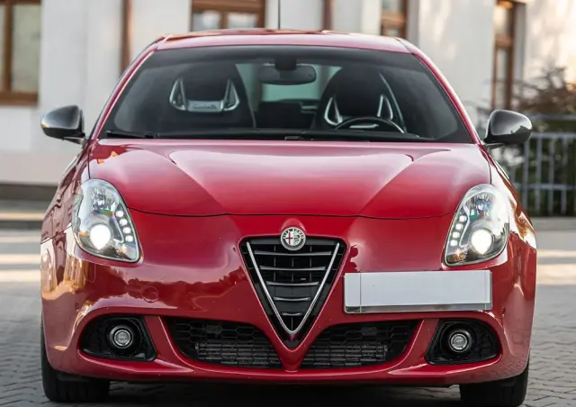 ALFA ROMEO Giulietta 1.8 TBi 16V TCT Quadrifoglio Verde