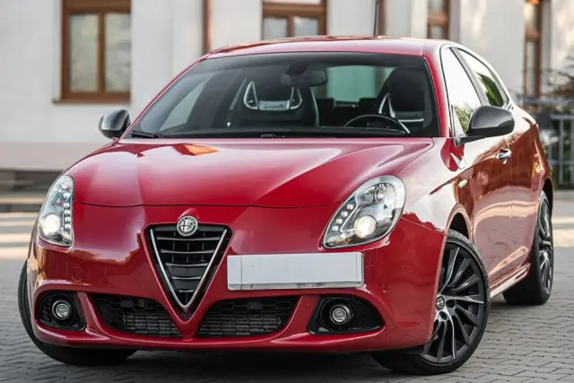 ALFA ROMEO Giulietta 1.8 TBi 16V TCT Quadrifoglio Verde