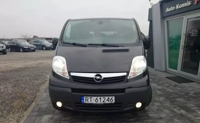 OPEL Vivaro 