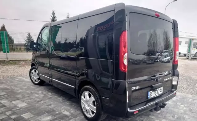 OPEL Vivaro 