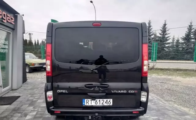 OPEL Vivaro 