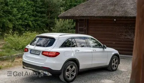 MERCEDES-BENZ GLC 