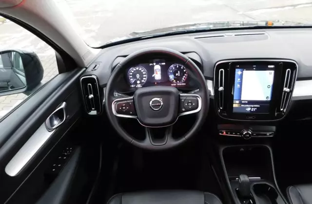 VOLVO Xc 40 