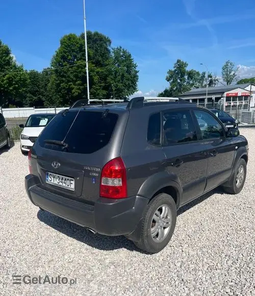 HYUNDAI Tucson 