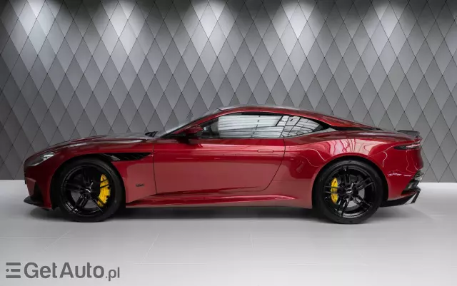 ASTON MARTIN DBS 