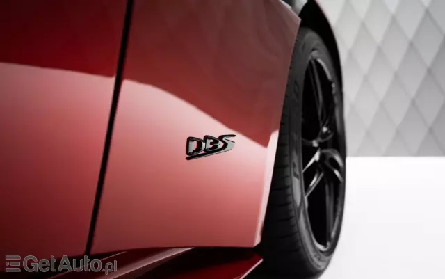 ASTON MARTIN DBS 
