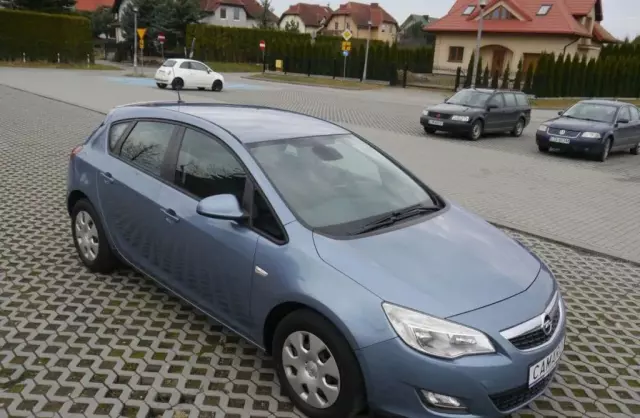 OPEL Astra 