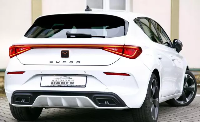 CUPRA Leon 