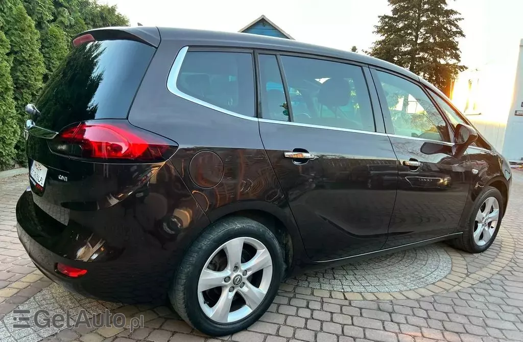 OPEL Zafira 
