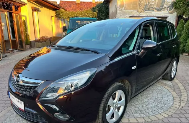 OPEL Zafira 