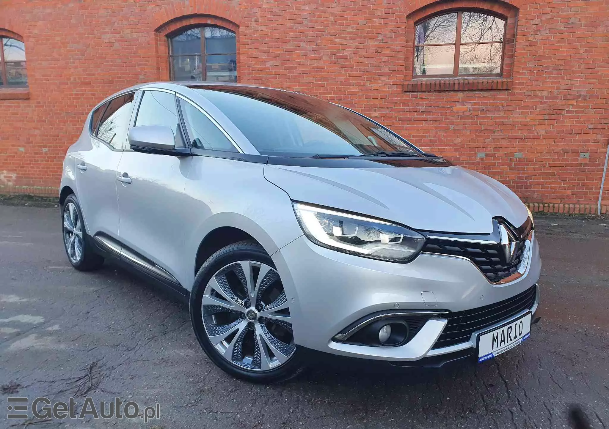 RENAULT Scenic ENERGY TCe 140 LIMITED