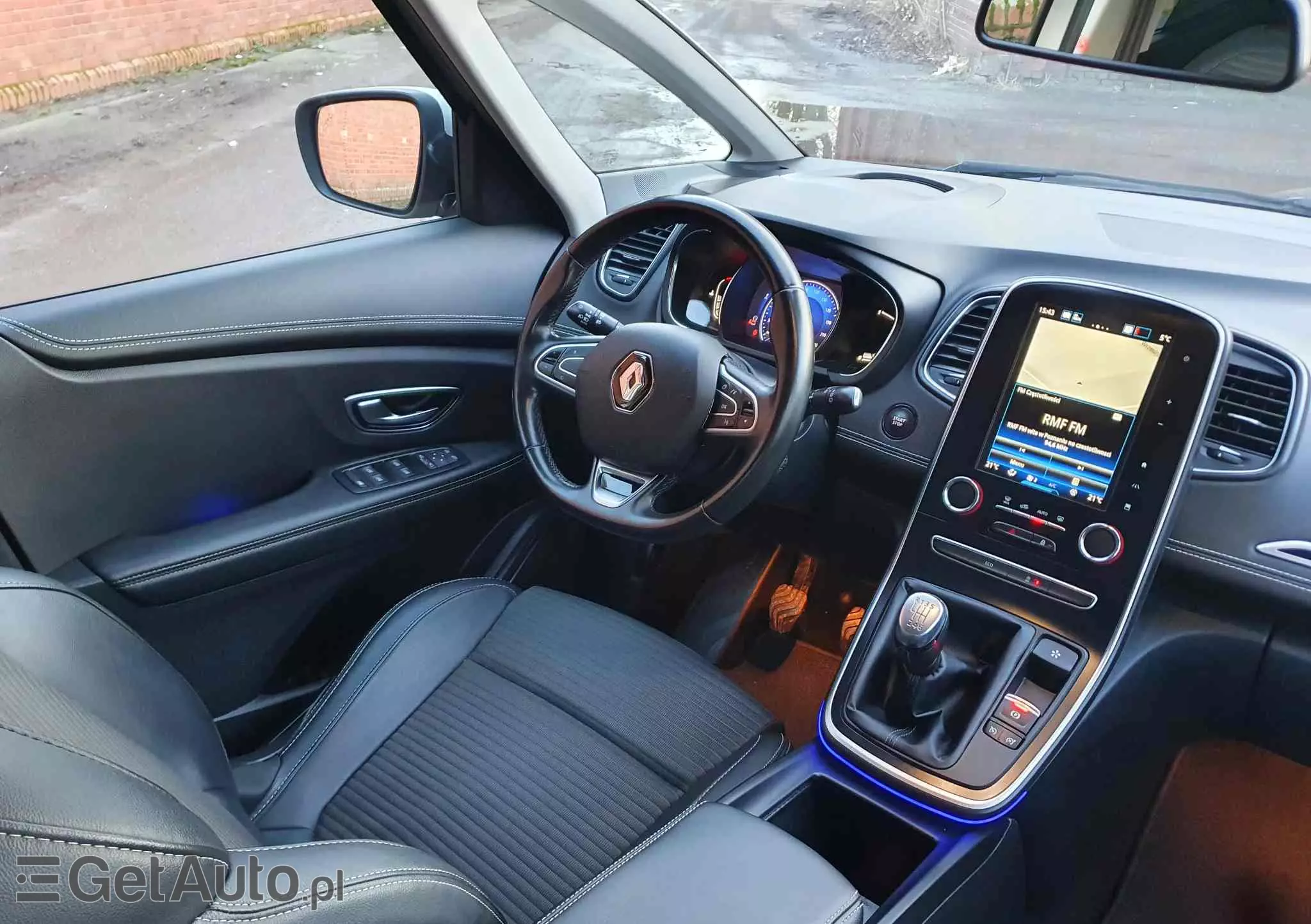 RENAULT Scenic ENERGY TCe 140 LIMITED