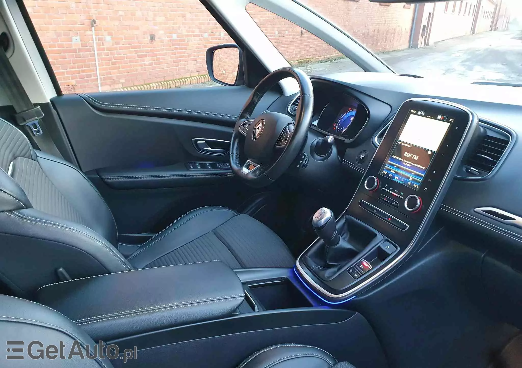 RENAULT Scenic ENERGY TCe 140 LIMITED