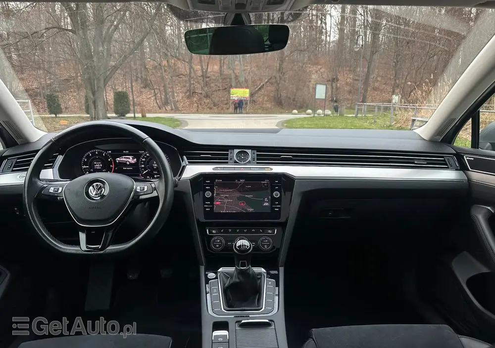 VOLKSWAGEN Passat Ver-1-5-tsi-evo-highline