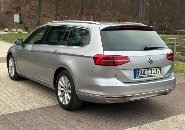 VOLKSWAGEN Passat Ver-1-5-tsi-evo-highline