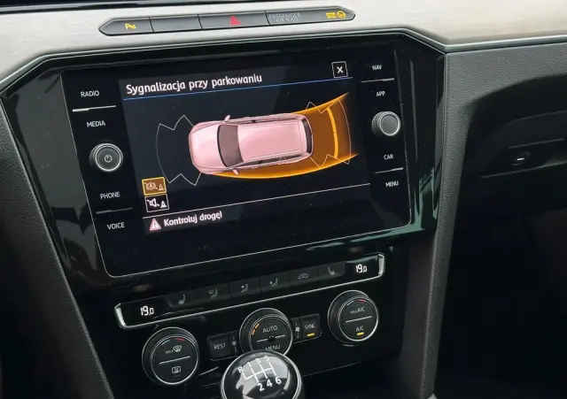 VOLKSWAGEN Passat Ver-1-5-tsi-evo-highline