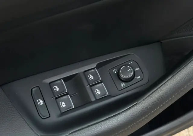 VOLKSWAGEN Passat Ver-1-5-tsi-evo-highline