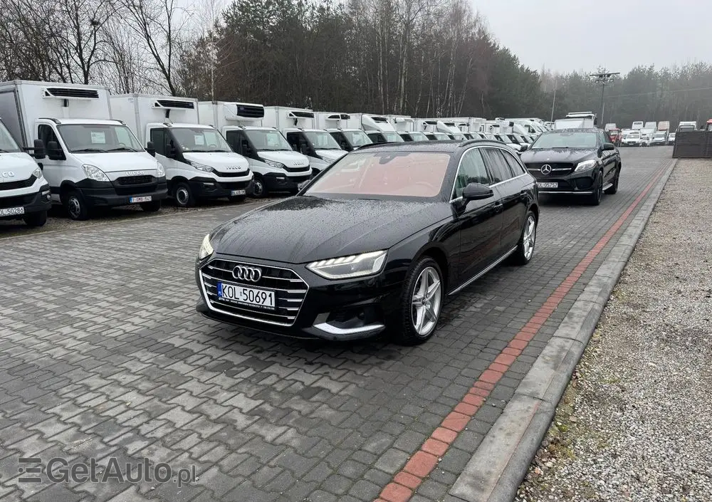 AUDI A4 Avant 35 TDI S tronic advanced