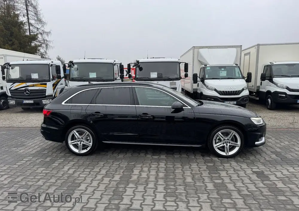 AUDI A4 Avant 35 TDI S tronic advanced