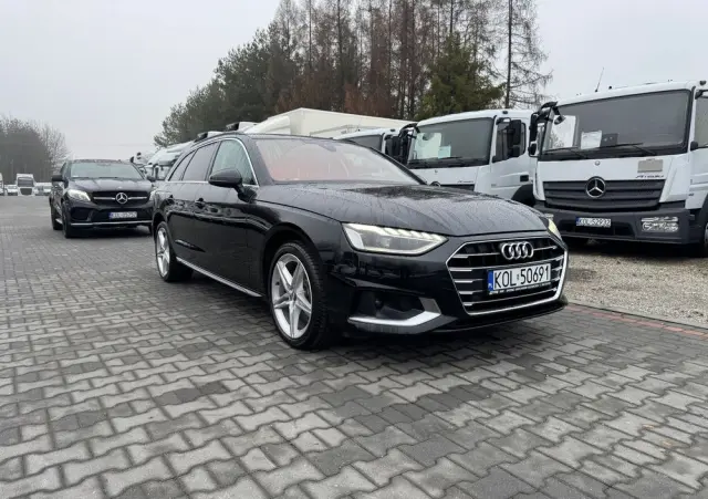 AUDI A4 Avant 35 TDI S tronic advanced