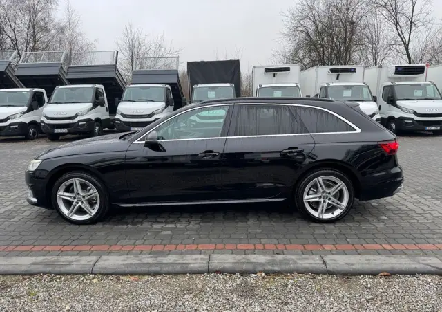 AUDI A4 Avant 35 TDI S tronic advanced