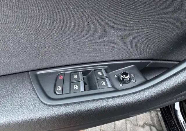 AUDI A4 Avant 35 TDI S tronic advanced