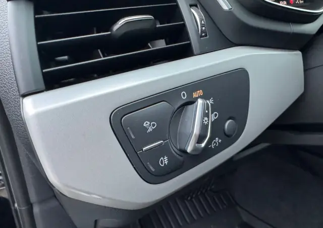 AUDI A4 Avant 35 TDI S tronic advanced