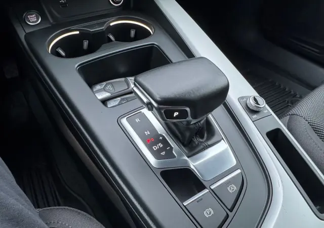 AUDI A4 Avant 35 TDI S tronic advanced