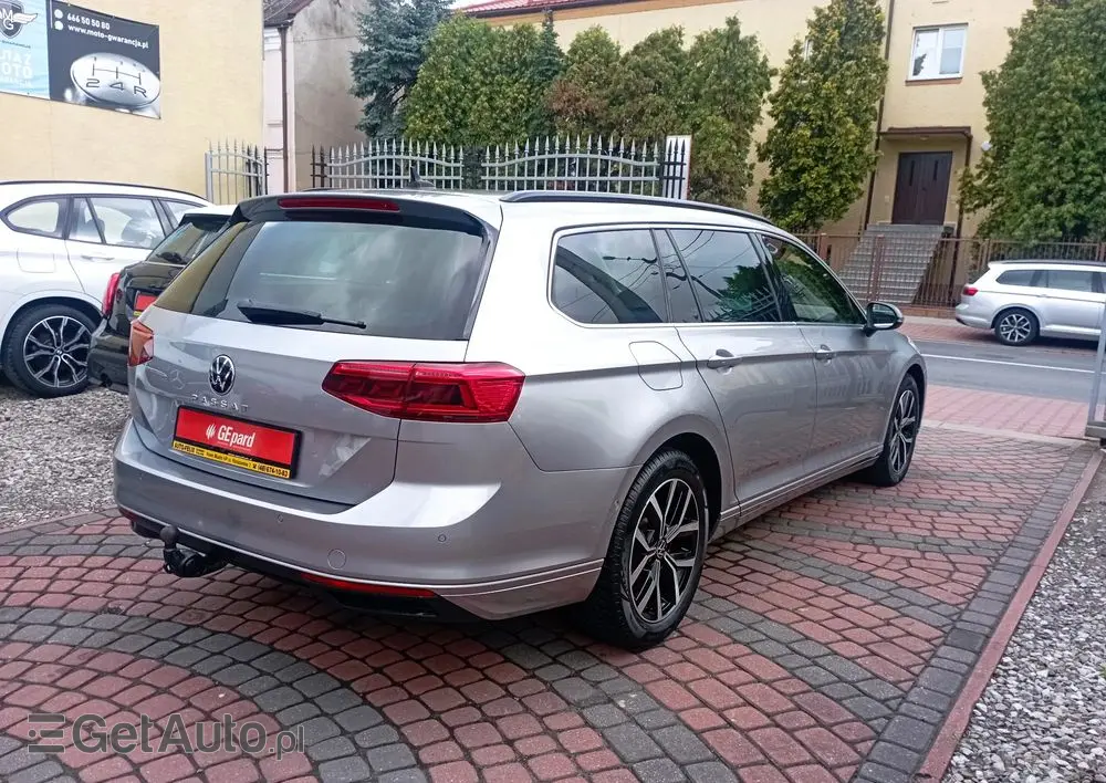 VOLKSWAGEN Passat Variant 2.0 TDI SCR Business Plus DSG