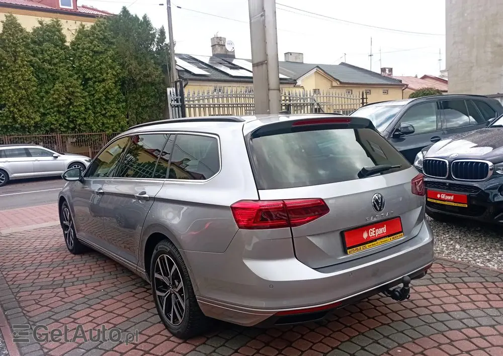 VOLKSWAGEN Passat Variant 2.0 TDI SCR Business Plus DSG