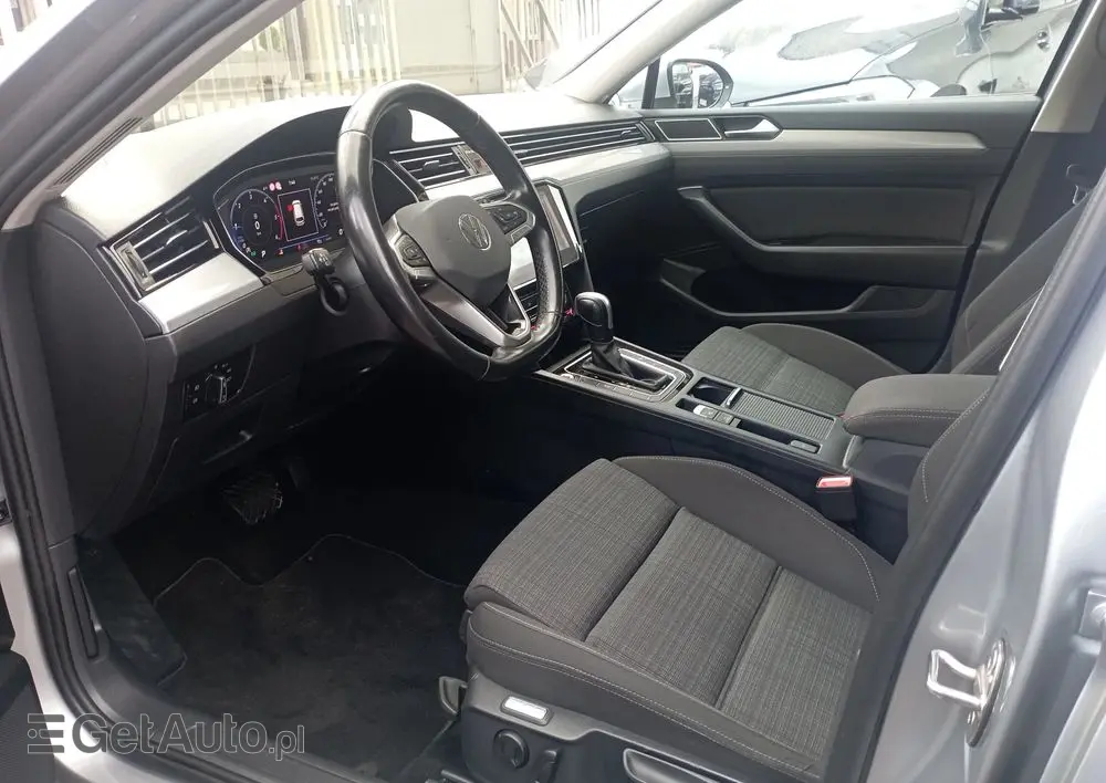 VOLKSWAGEN Passat Variant 2.0 TDI SCR Business Plus DSG