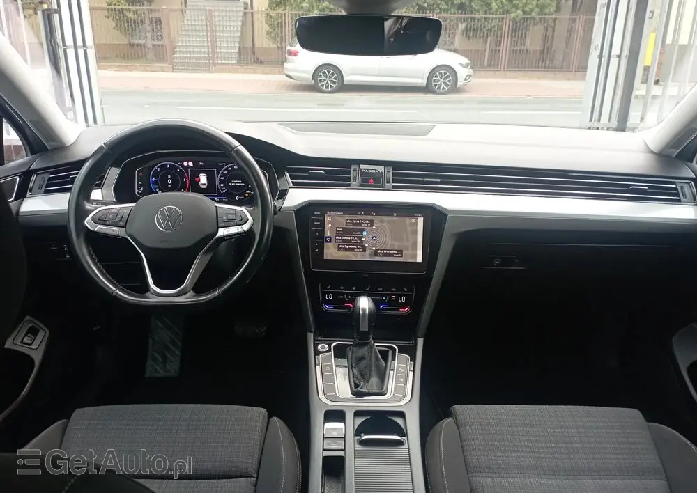 VOLKSWAGEN Passat Variant 2.0 TDI SCR Business Plus DSG