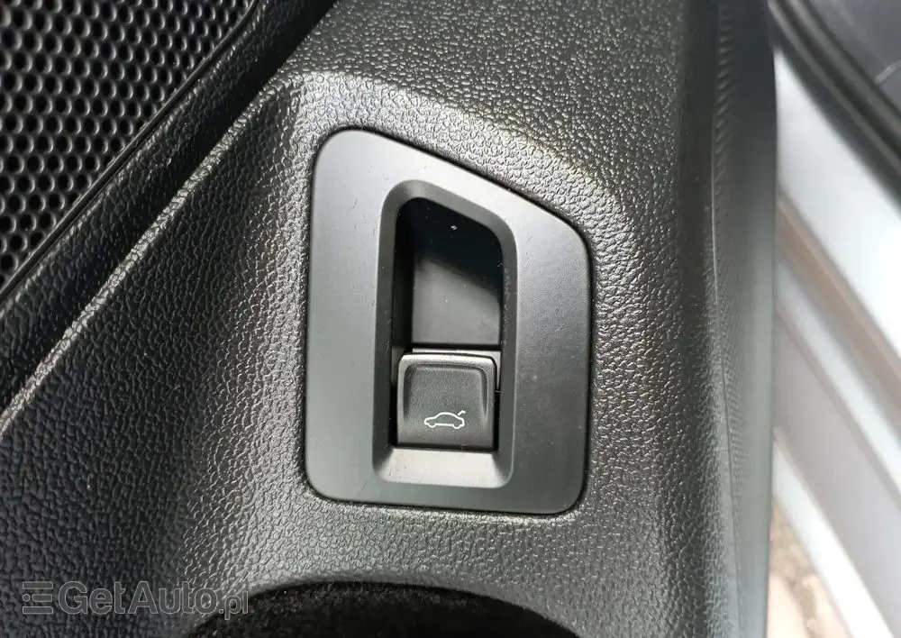 VOLKSWAGEN Passat Variant 2.0 TDI SCR Business Plus DSG