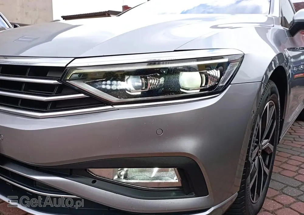 VOLKSWAGEN Passat Variant 2.0 TDI SCR Business Plus DSG