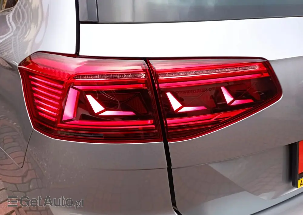 VOLKSWAGEN Passat Variant 2.0 TDI SCR Business Plus DSG