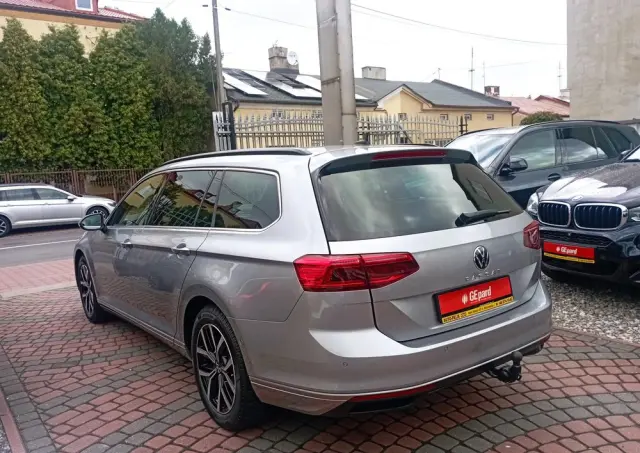 VOLKSWAGEN Passat Variant 2.0 TDI SCR Business Plus DSG
