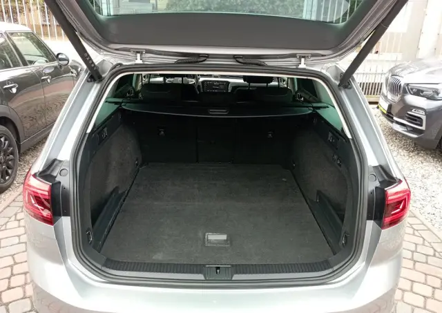 VOLKSWAGEN Passat Variant 2.0 TDI SCR Business Plus DSG