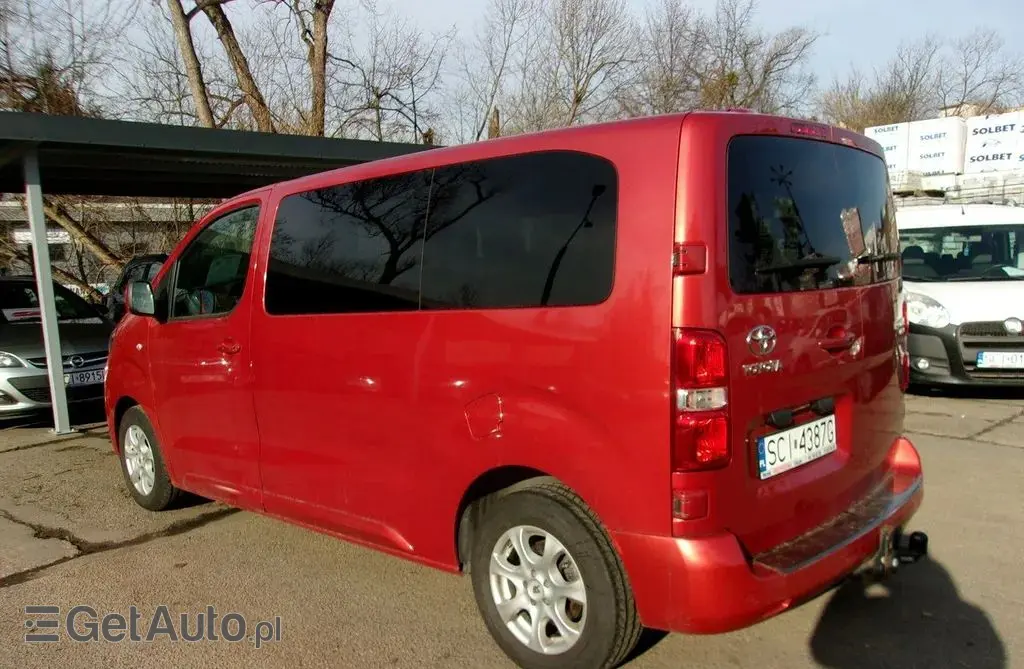 TOYOTA Proace 